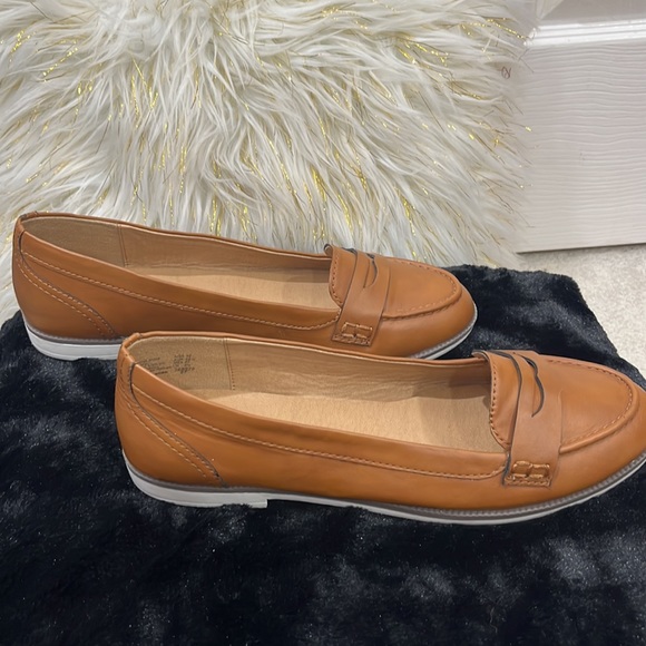 American eagle women’s loafers size 10 brown, faux leather - Picture 3 of 6